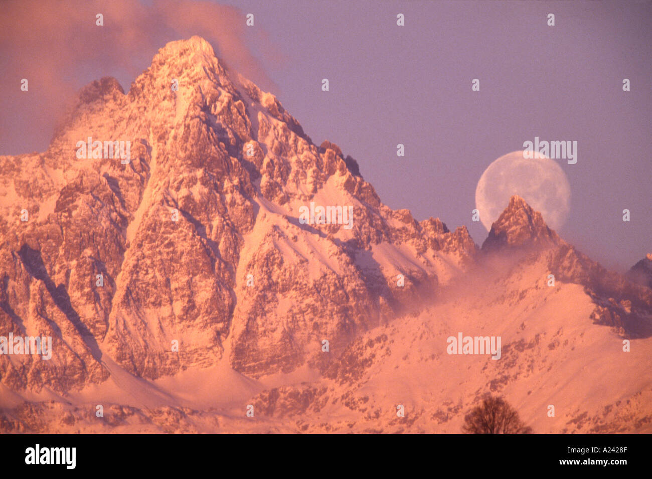 Tramonto sul Monviso Foto Stock