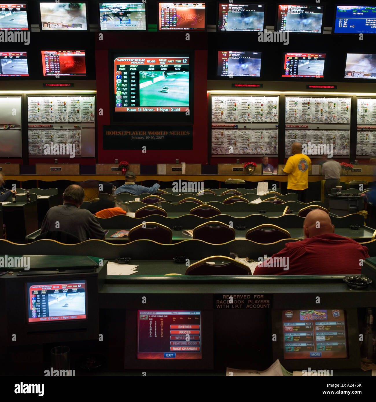 Sports book in Las Vegas hotel Nessuna richiesta di release: distanza, vista posteriore rende irriconoscibile la gente in shot Foto Stock