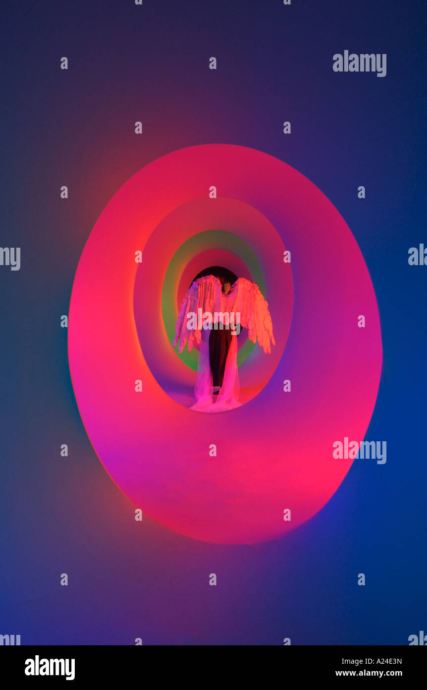 Colorscape con angelo Foto Stock