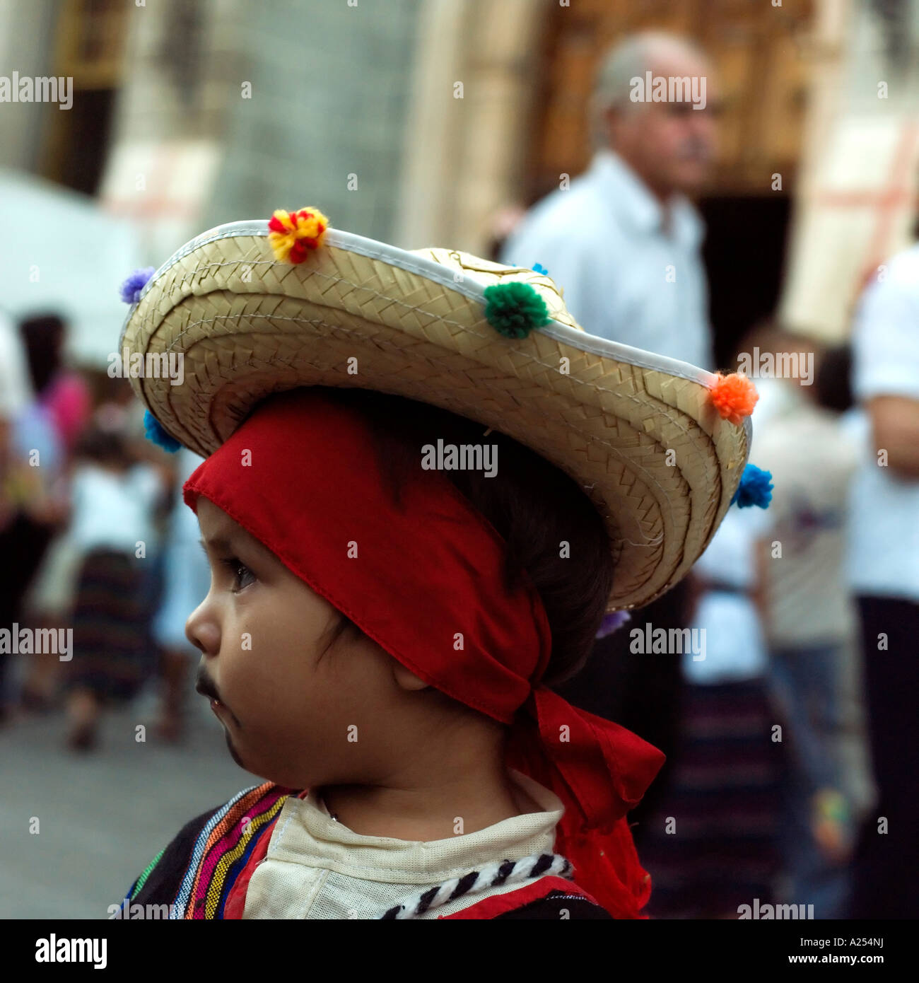 Un ragazzo vestito come Juan Diego il giorno della Vergine di Mazatlan Sinaloa Messico Foto Stock