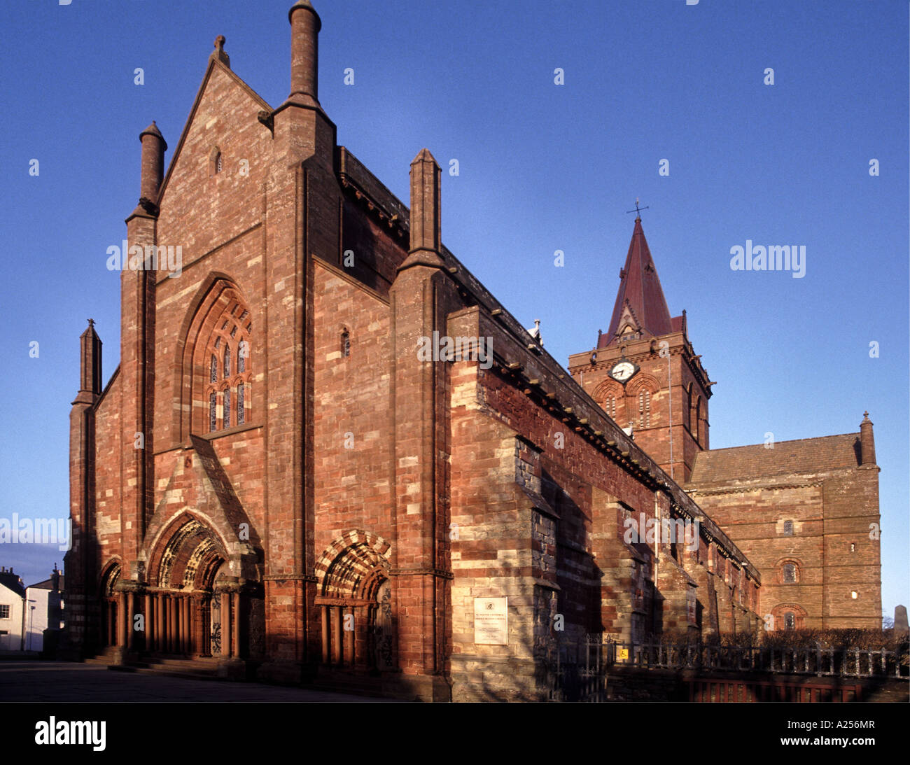 St Magnus Cathedral Kirkwall Orkney cattedrale normanna costruita 1137 da parte dei muratori che hanno costruito Durham Foto Stock