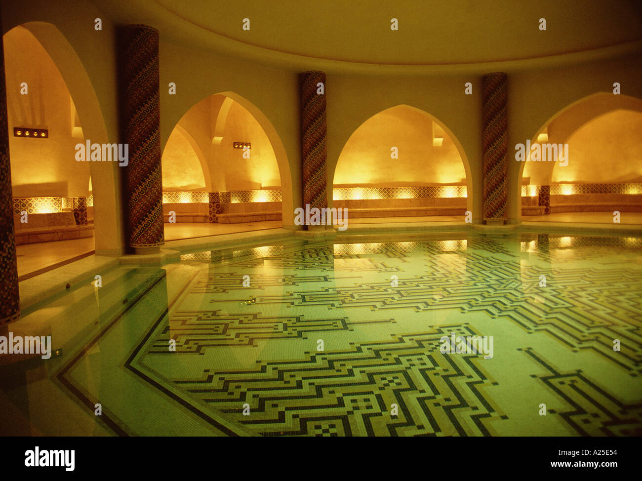 Interno della moschea di Hassan II Casablanca in Marocco Foto Stock