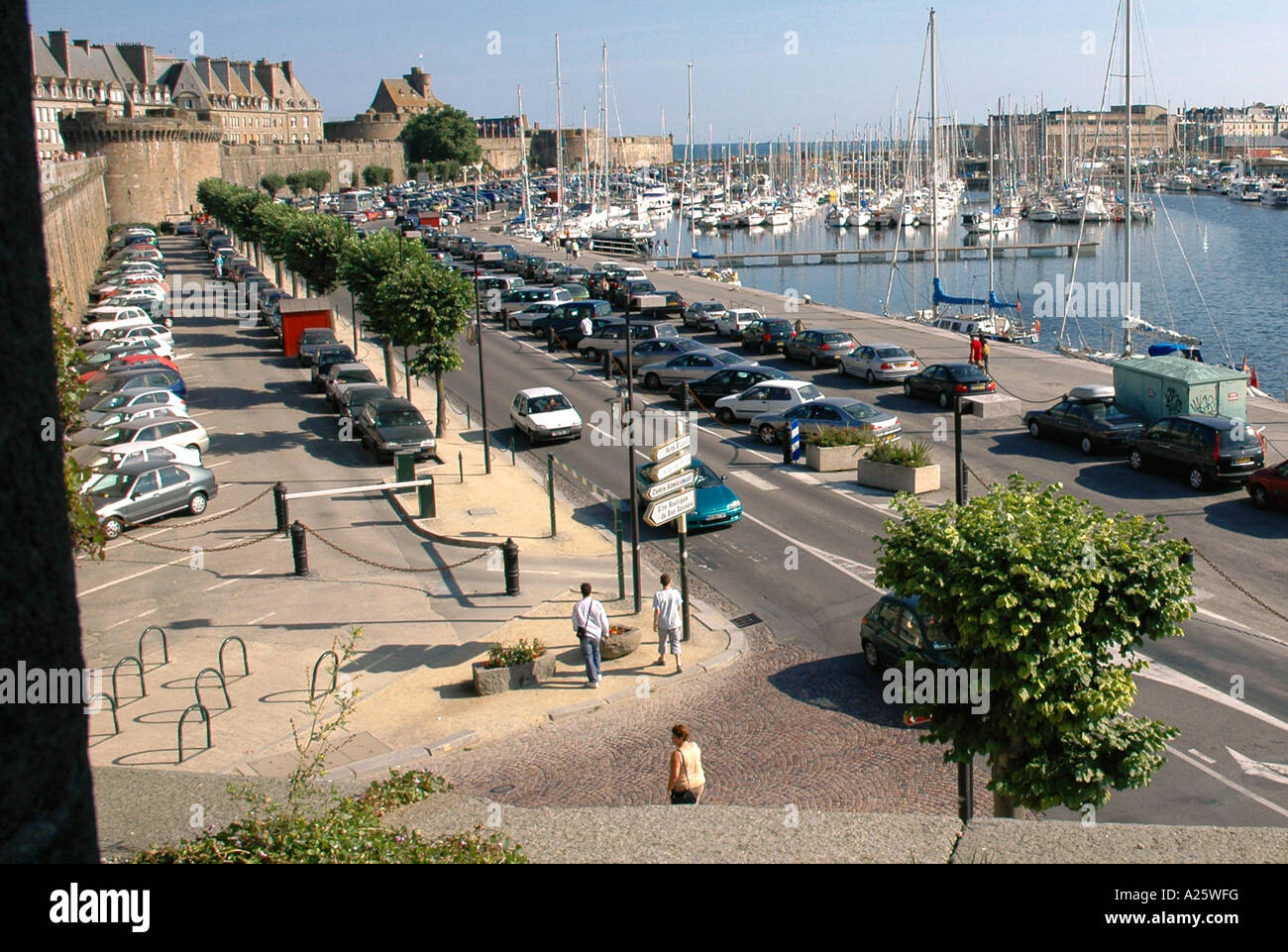 Vista panoramica di Saint Malo Porto Sant San S Maloù Breton Brittany Bretagne Canale Inglese a nord ovest della Francia Europa Foto Stock