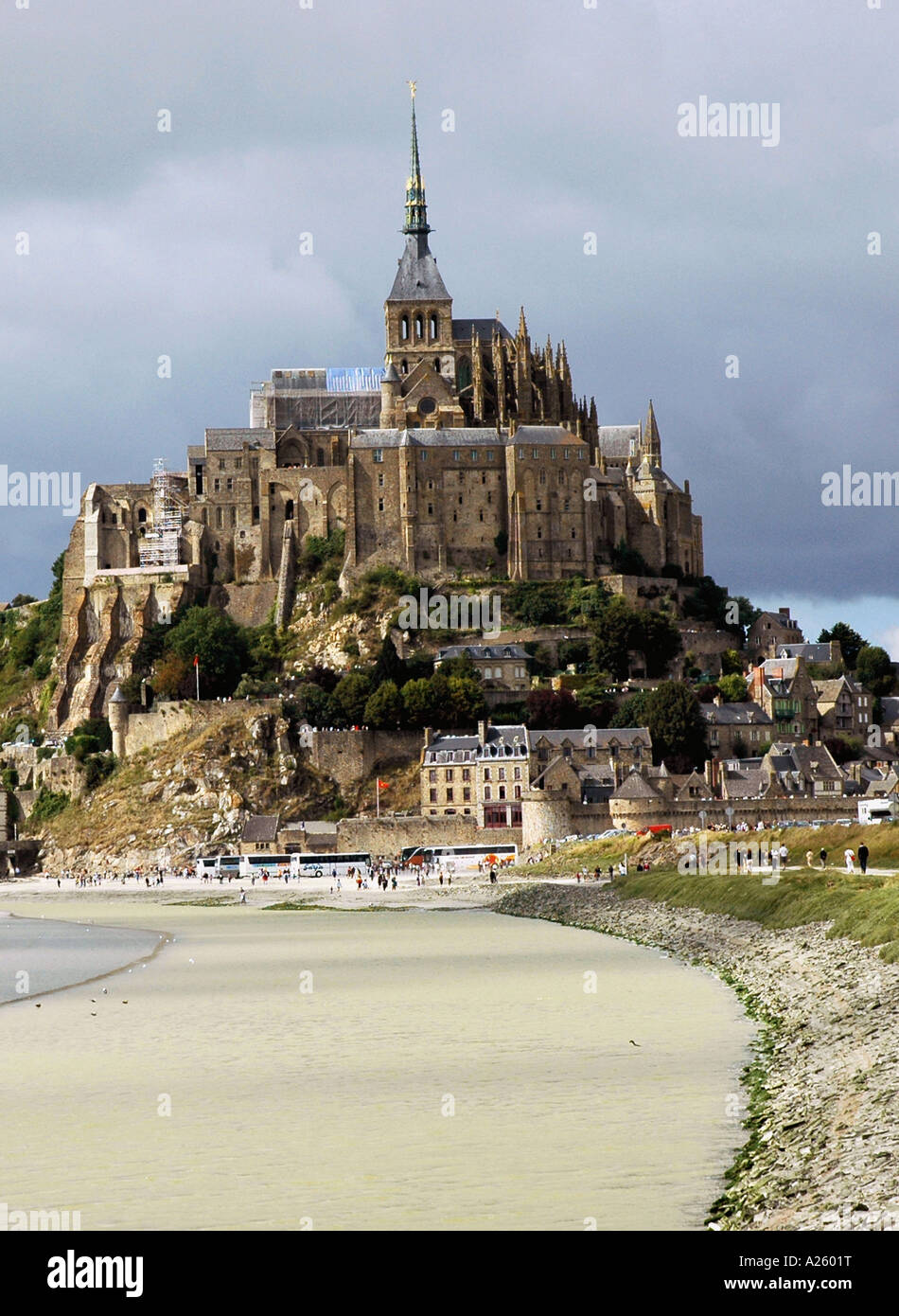 Vista Mont Saint Michel Monte San St S Michael canale inglese La Manche meraviglia Normandia Normandie Nord Ovest della Francia Europa Foto Stock