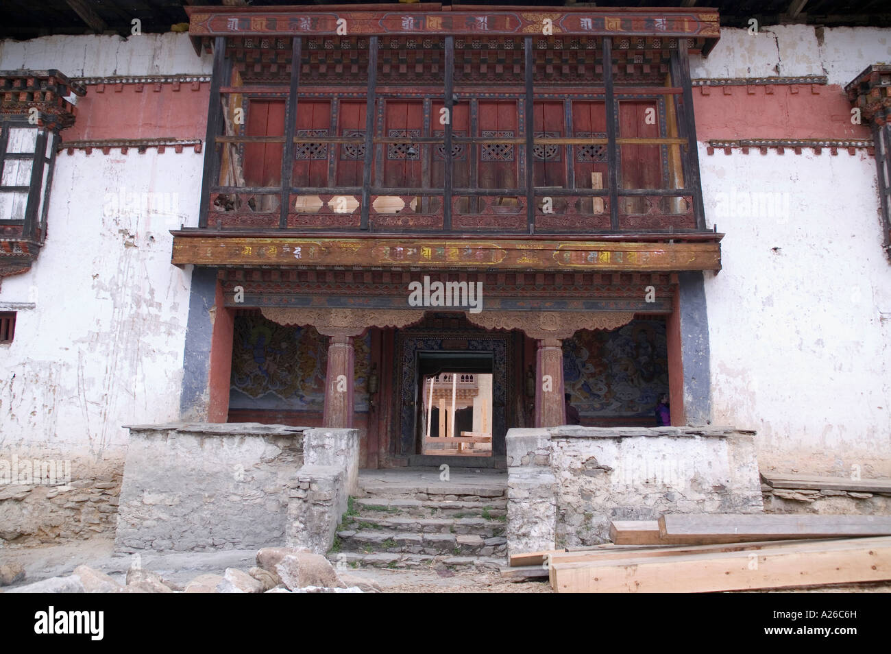 Ingresso al Gangtey Gompa monastero nel Bhutan Foto Stock