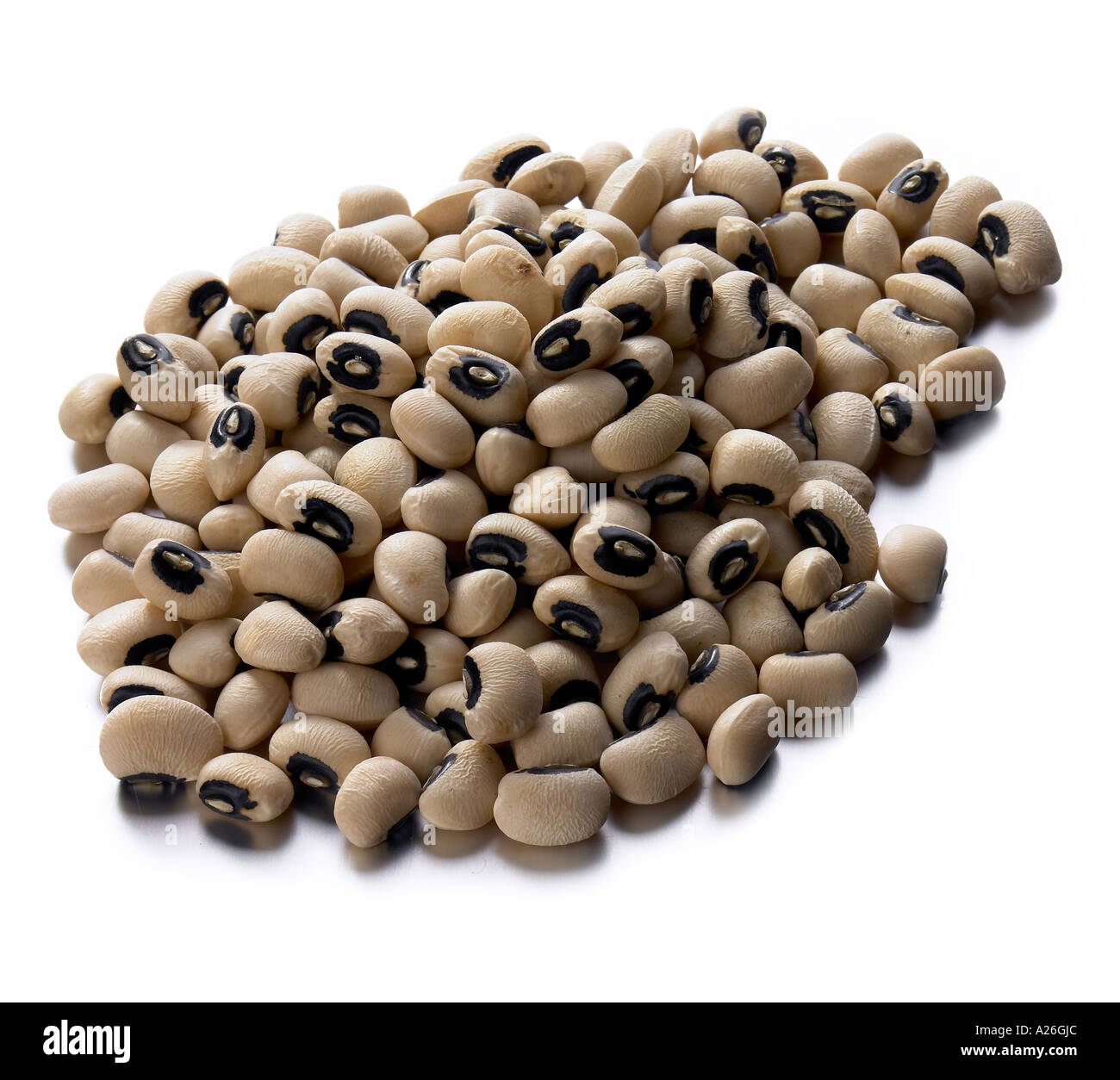 Piselli dagli occhi neri, porzione tagliata fuori cruda e senza cottatura Foto Stock