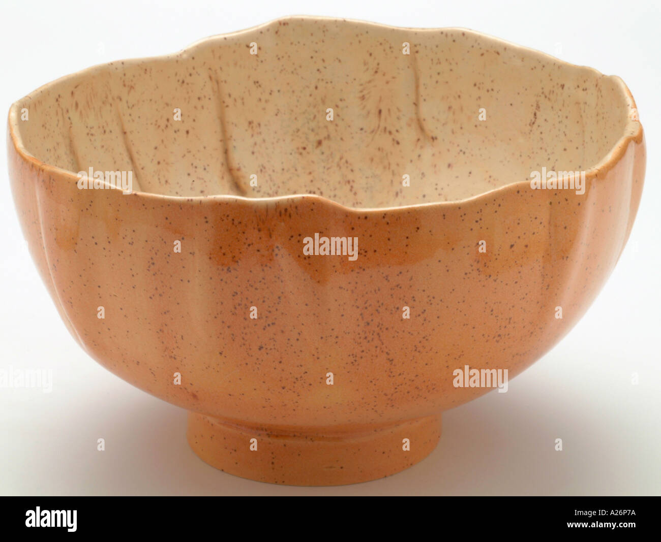 Ceramiche fatte a mano studio art lastra ciotola di argilla piatto in ceramica pentola REGNO UNITO Foto Stock