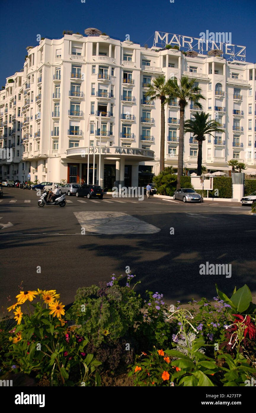 Hotel Martinez sulla Croisette Boulvard, centro di Cannes, Cote d'Azur, in Francia, in Europa Foto Stock