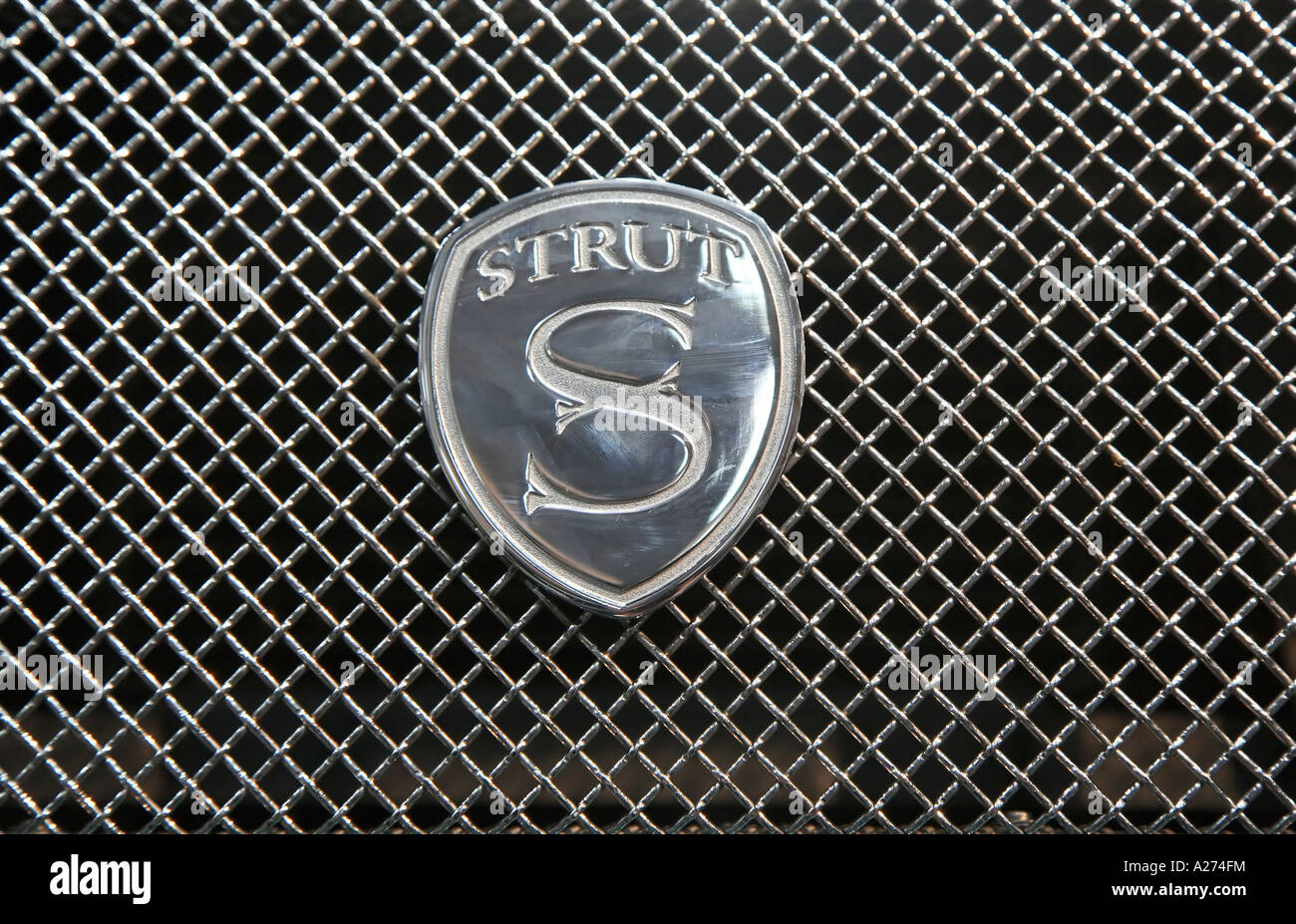 Logo del supporto su di una calandra Foto Stock