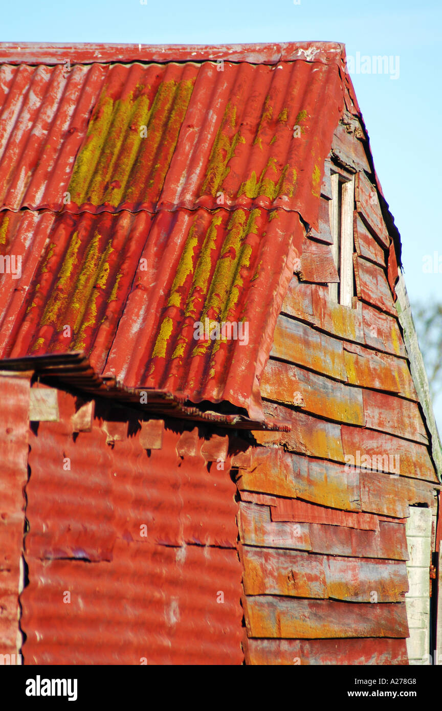 Vecchio granaio rosso Foto Stock