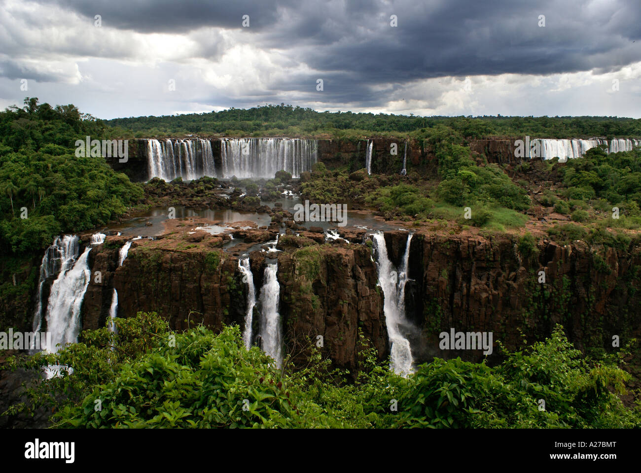 Quasi temporale nel Parco Nazionale di Iguazu, Foz do Iguazu, Brasile Foto Stock