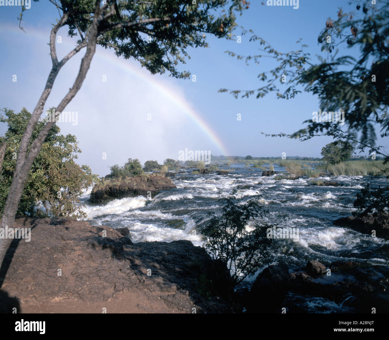 Vista della parte superiore delle Cascate Victoria Falls (Mosi-oa-Tunya), Livingstone, sud della provincia, Zambia Foto Stock