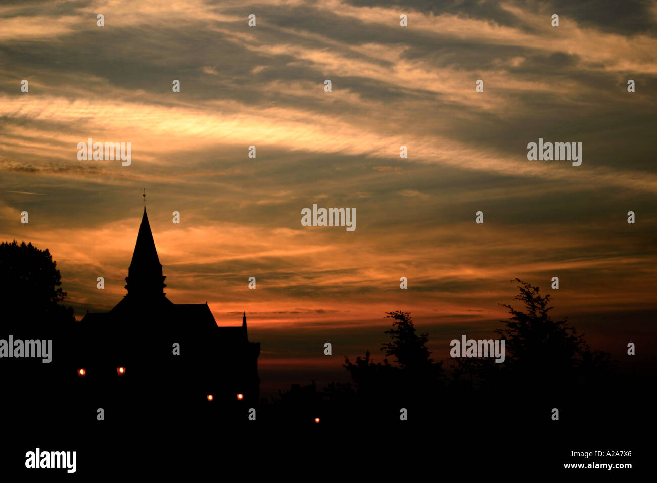 Rientrano nel giorno della collegiata Candes St Martin Foto Stock