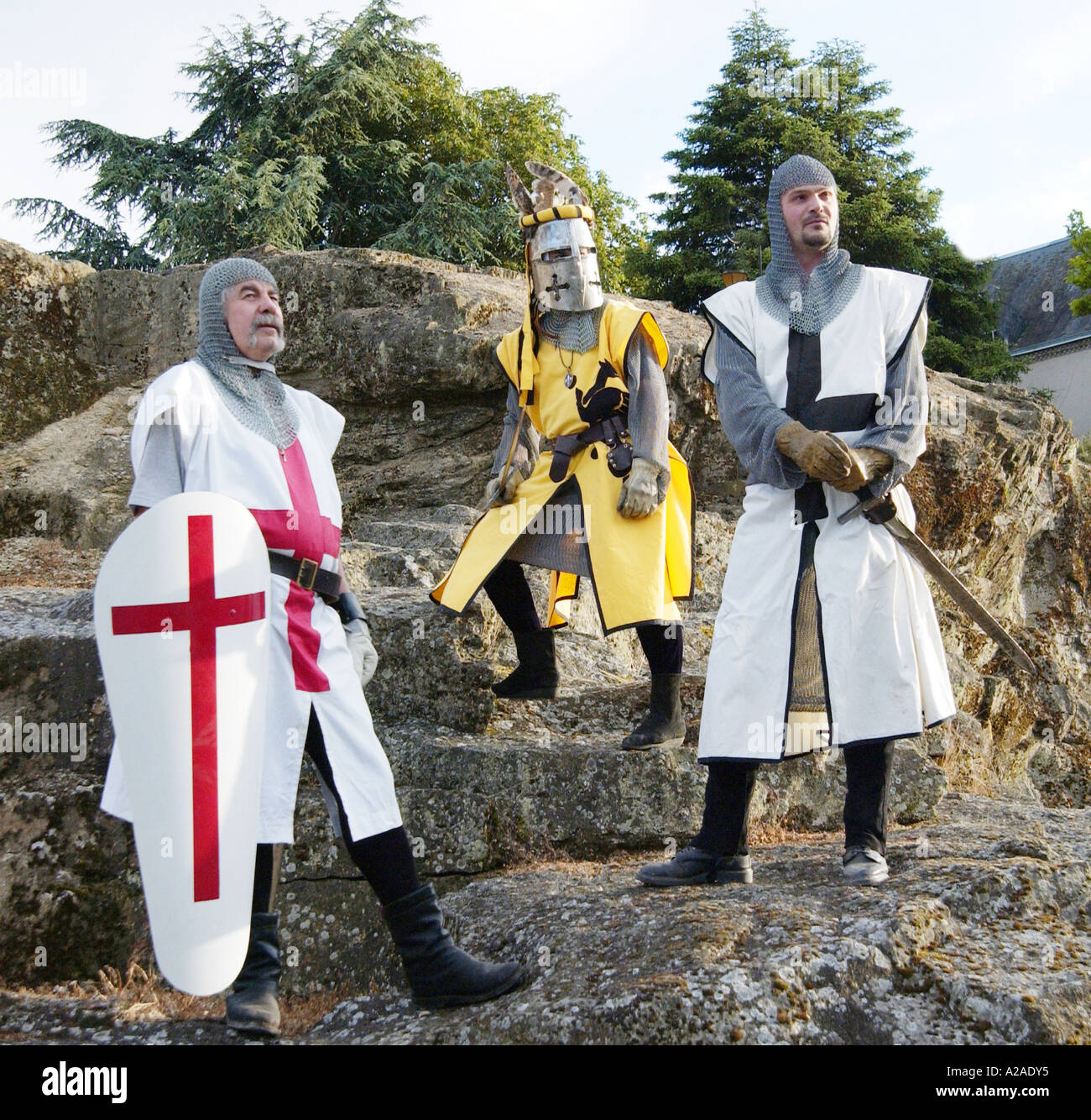 Cavalieri medievali in armatura Parthenay, Francia Foto Stock