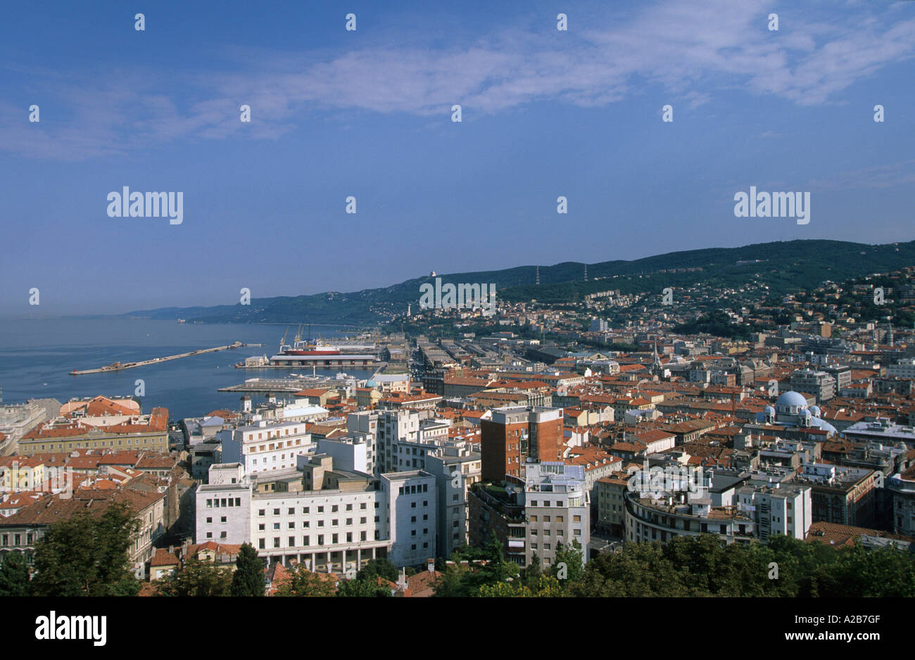 Panoramica su Trieste Friuli Venezia Giulia Italia Foto Stock