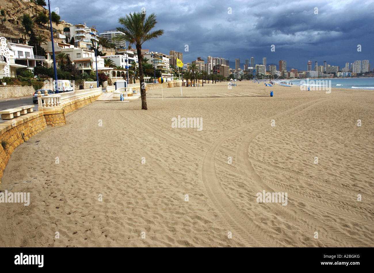 Lungomare Benidorm Alicante Alacant Valencia Comunitat Comunidad Valenciana Costa Blanca Spagna Penisola Iberica España Europa Foto Stock