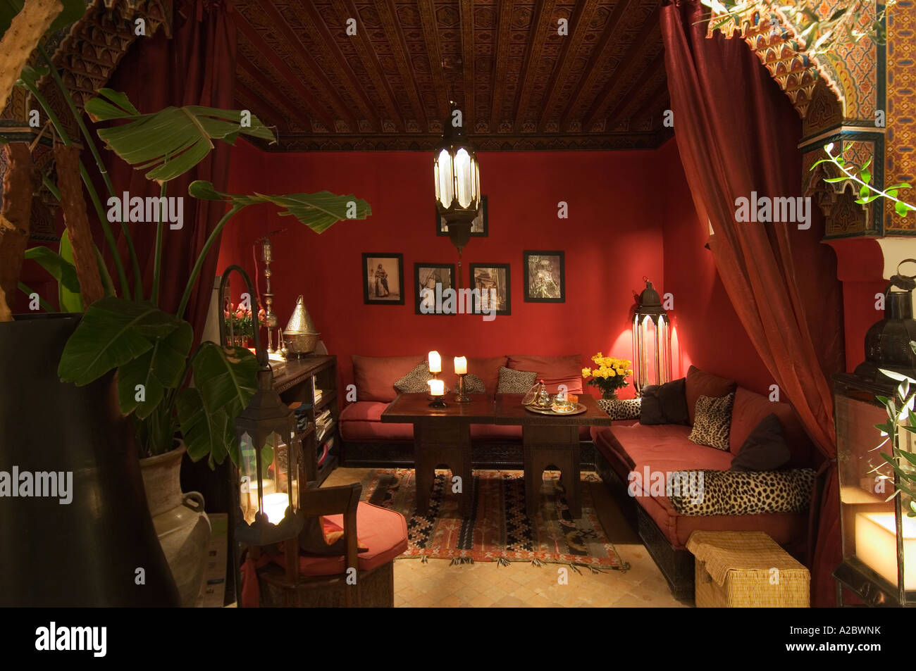Salotto a Terrasse des Oliviers tradizionali restaurate guesthouse Marrakech marocco Foto Stock