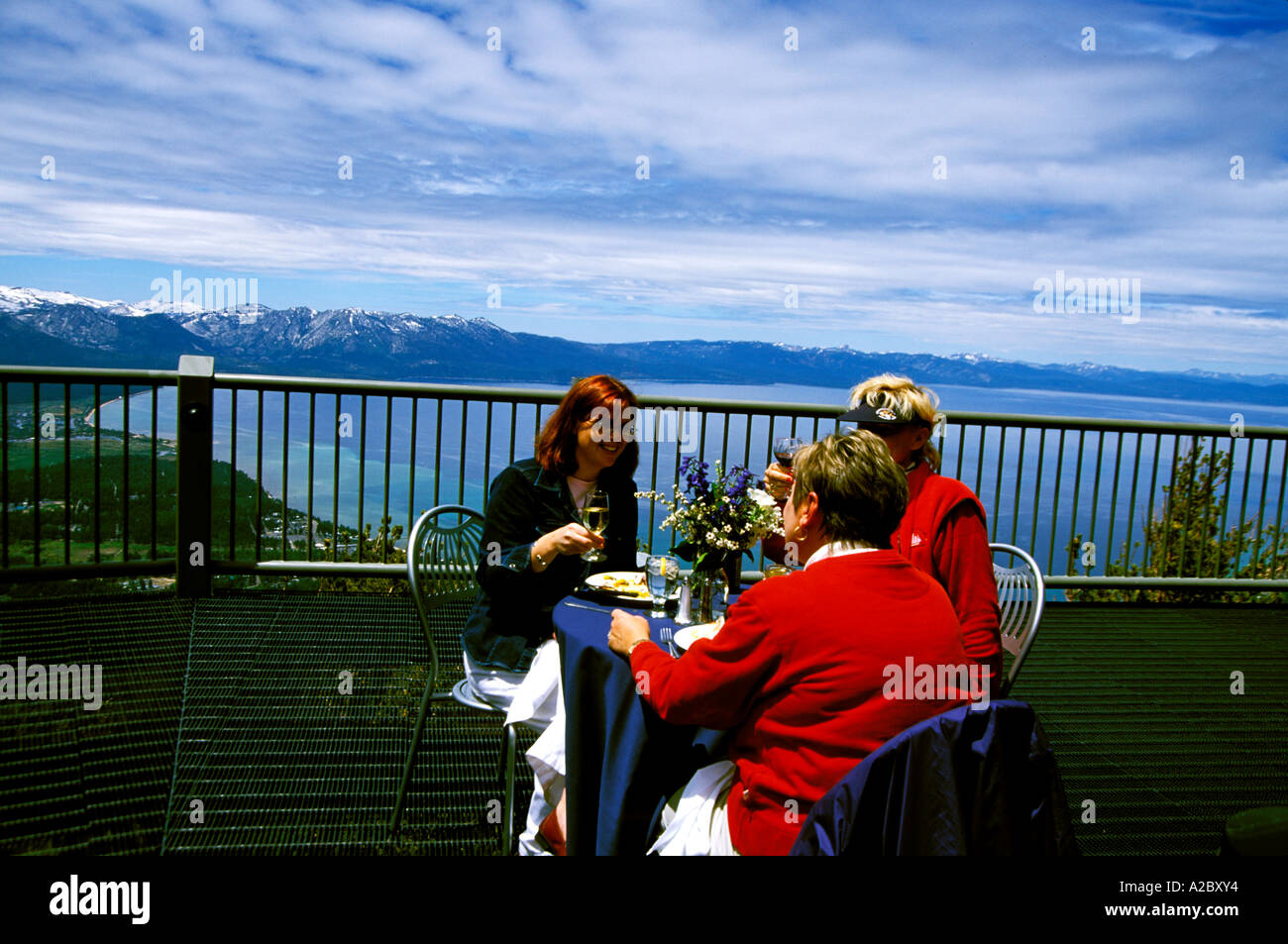 Piattaforma di Osservazione della valle Heavenly Gondola vicino alla valle di Heavenly Ski Run, Lake Tahoe, California Foto Stock