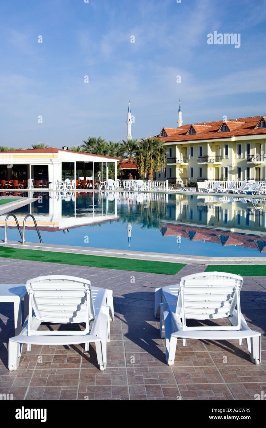 La zona della piscina a Ierapoli Thermal Resort in Karahayit vicino a Ierapoli Turchia Foto Stock