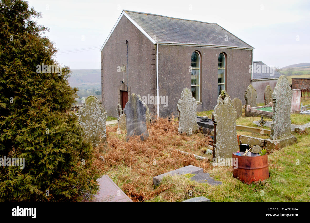 Gerazim cappella datata 1811 sul telecomando aprire la brughiera presso il villaggio di Cwmcerdinen vicino a Swansea South Wales UK Foto Stock