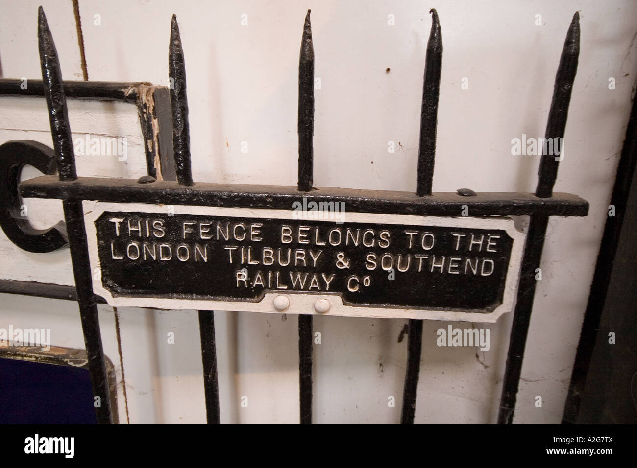 Londra Tilbury e Southend recinzione ferroviaria segno Mangapps Museo Ferroviario Burnham on Crouch Essex Foto Stock