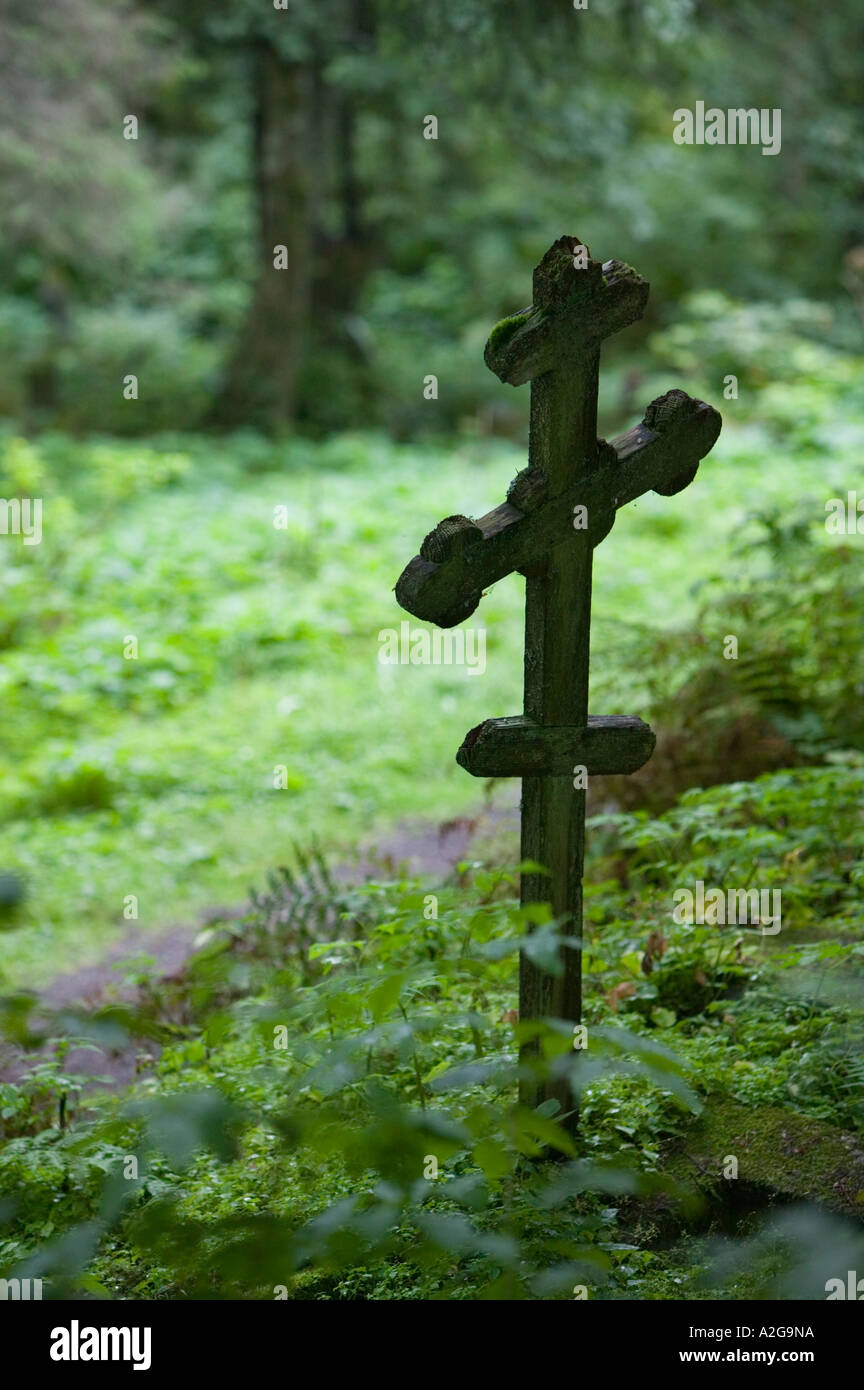 Stati Uniti d'America, Alaska, a sud-est di Alaska, SITKA: Sitka russo ortodosso cimitero: Croce russo Foto Stock