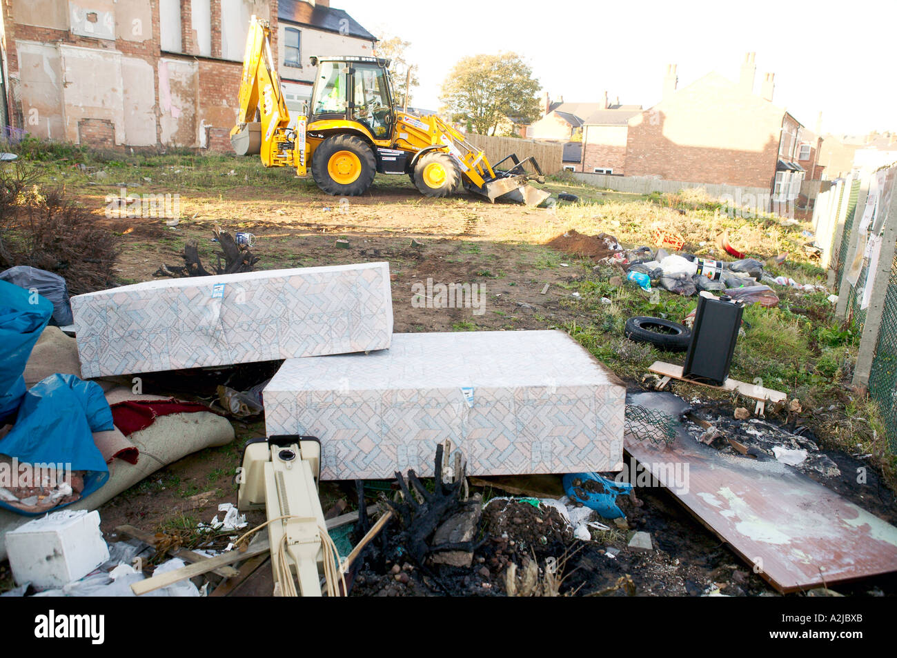Importazioni oggetto di dumping di rifiuti su una strada a Birmingham REGNO UNITO Foto Stock