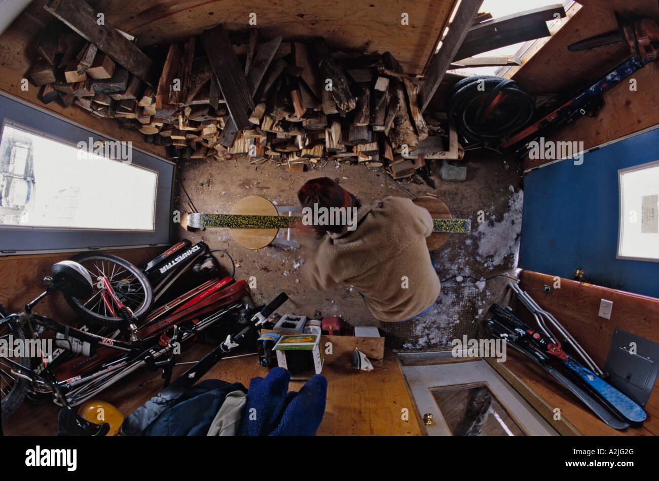 Whit richardson tuning sci nel suo mudroom ofir colorado Foto Stock