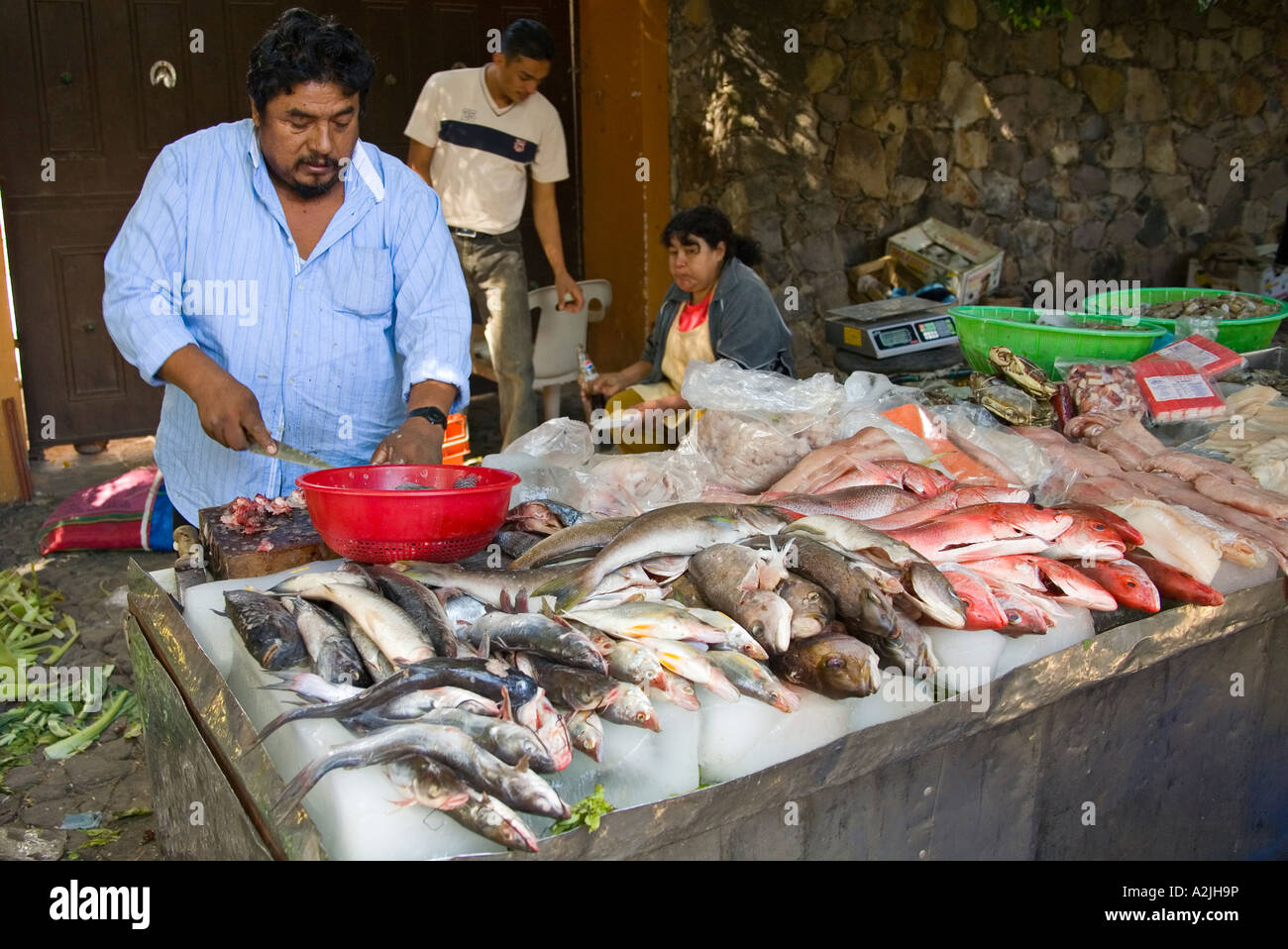 Venditore di pesce Foto Stock