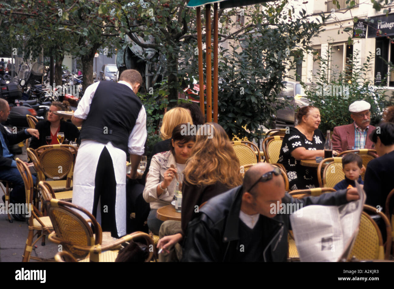 Europa, Francia, Parigi, Rue des Beaux Arts, cafe Foto Stock