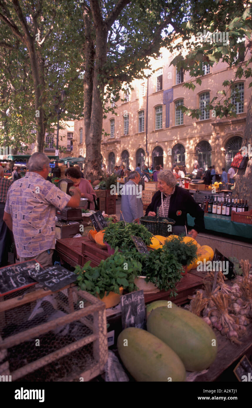 Ue, Francia, Provenza, Aix-en-Provence, luogo di mercato Richelmi Foto Stock