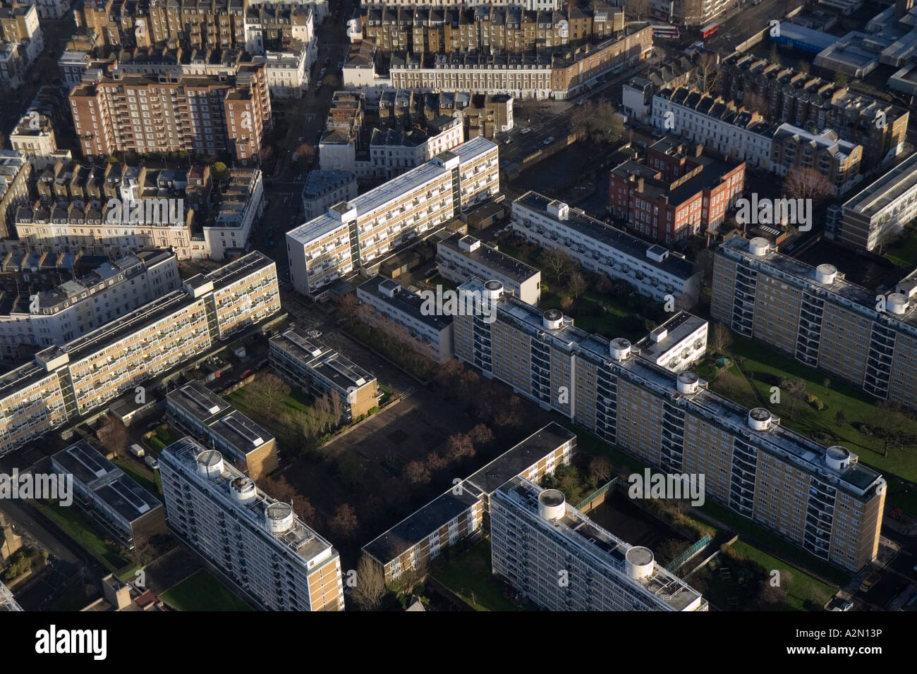 Vista aerea della zona residenziale di appartamenti nel centro di Londra Foto Stock