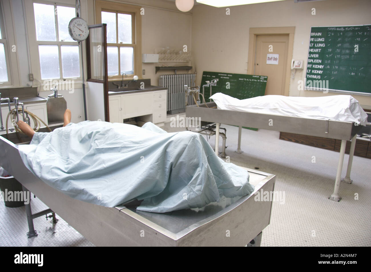 La camera mortuaria dove Errol Flynn è detto di essere stato portato dopo la sua morte in Vancouver Canada, ora la polizia di Vancouver Museum Foto Stock