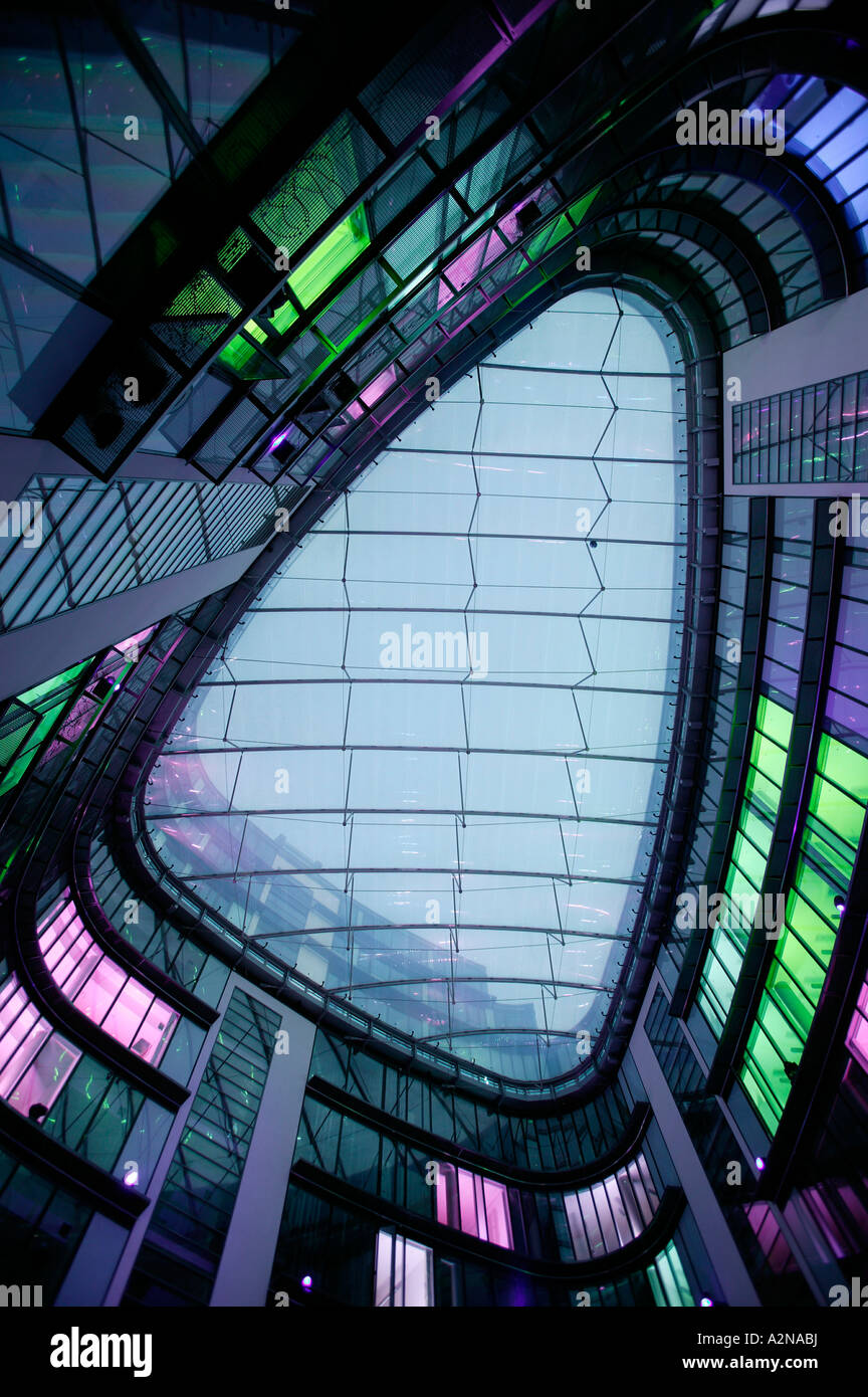 Interno del centro commerciale per lo shopping, Atrium Basler Mall, Francoforte Hesse, Germania Foto Stock