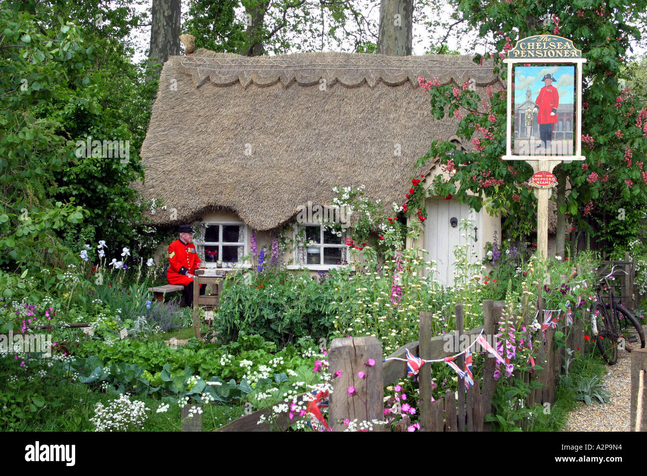 Premiato stand al Chelsea Flower Show 2005. Il Chelsea pensionati club Foto Stock