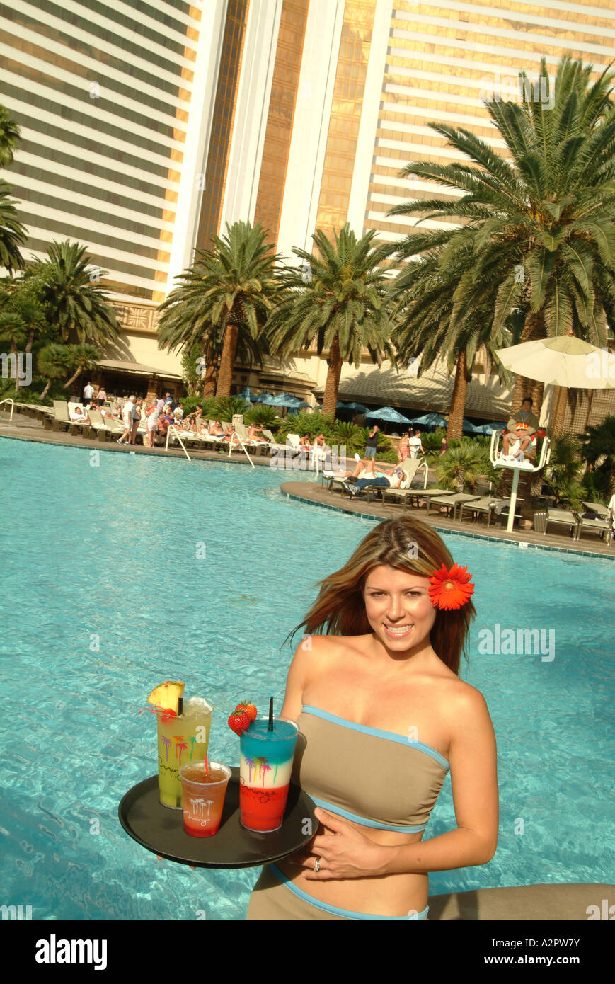 Bevande NMR vengono portati in hotel gli ospiti del Mirage Hotel e Casino Foto Stock