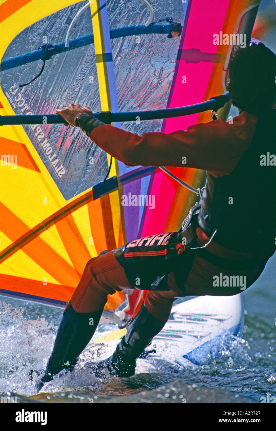 NC ASPIRAZIONE Oregon Closeup di windsurf con Coloratissime vele Foto Stock