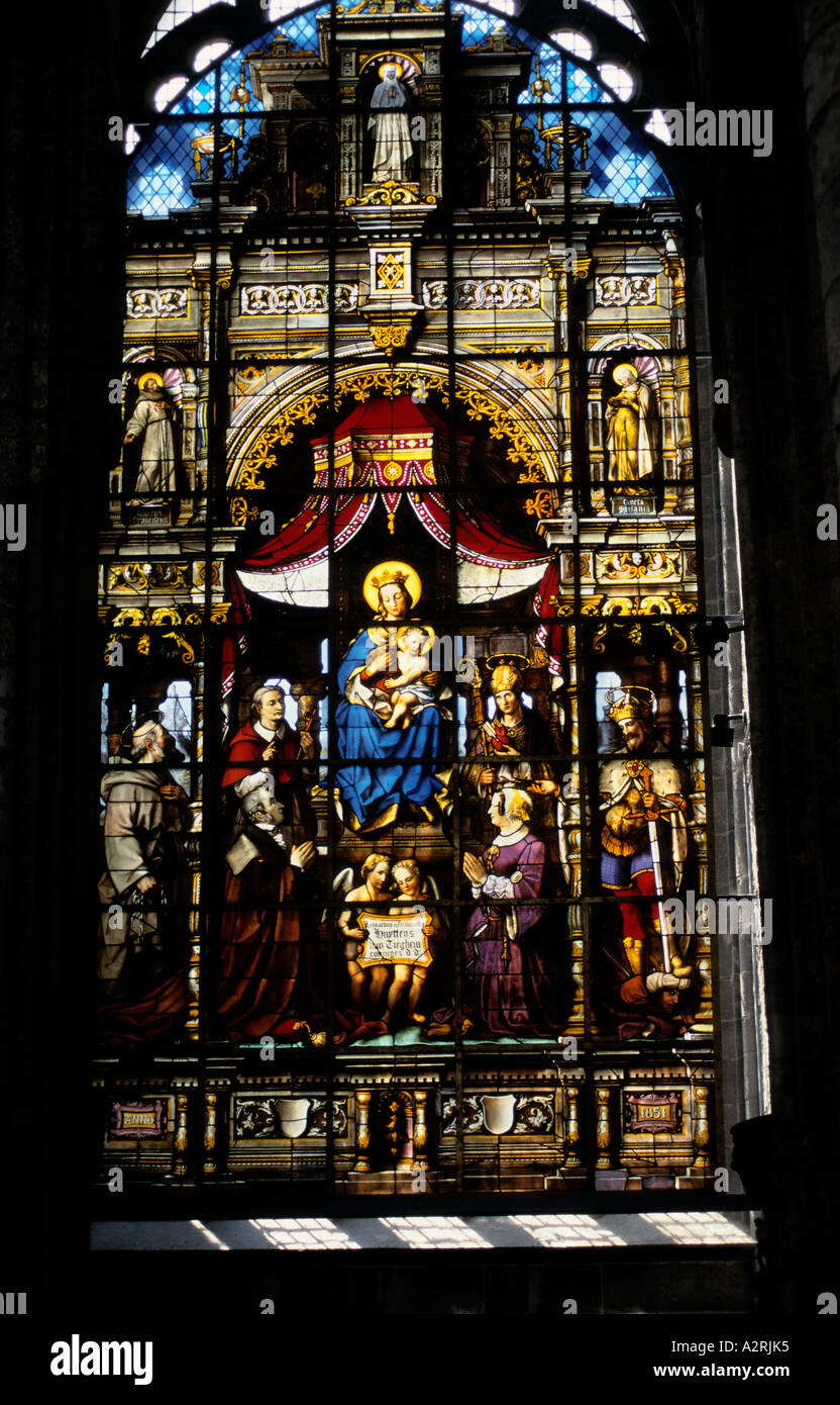 Vetro piombato vetro macchiato Gent Belgio Chiesa Foto Stock
