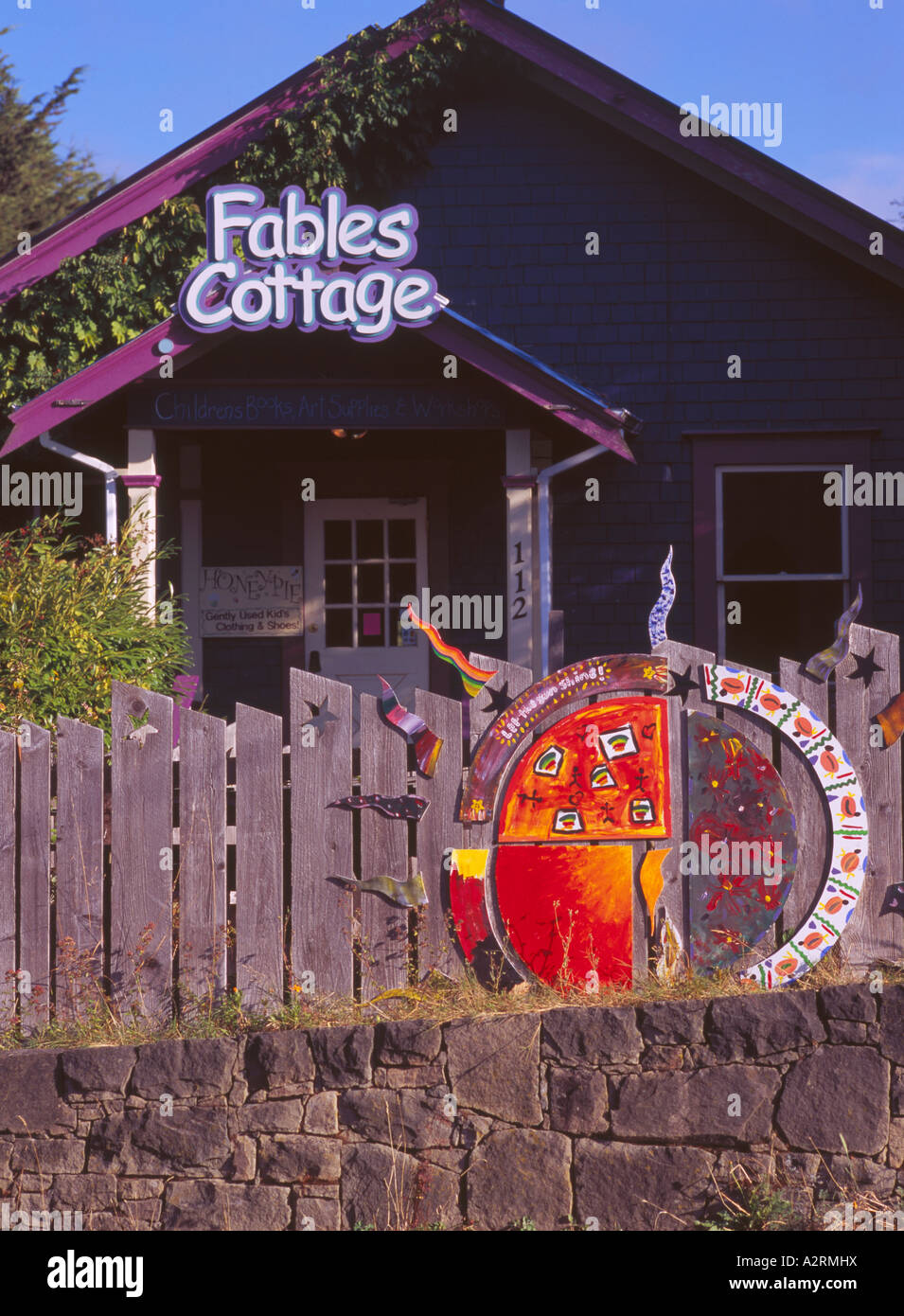 "Favole Cottage', un negozio di articoli da regalo in Gange su Saltspring (molla di sale) Isola, BC, British Columbia, Canada Foto Stock