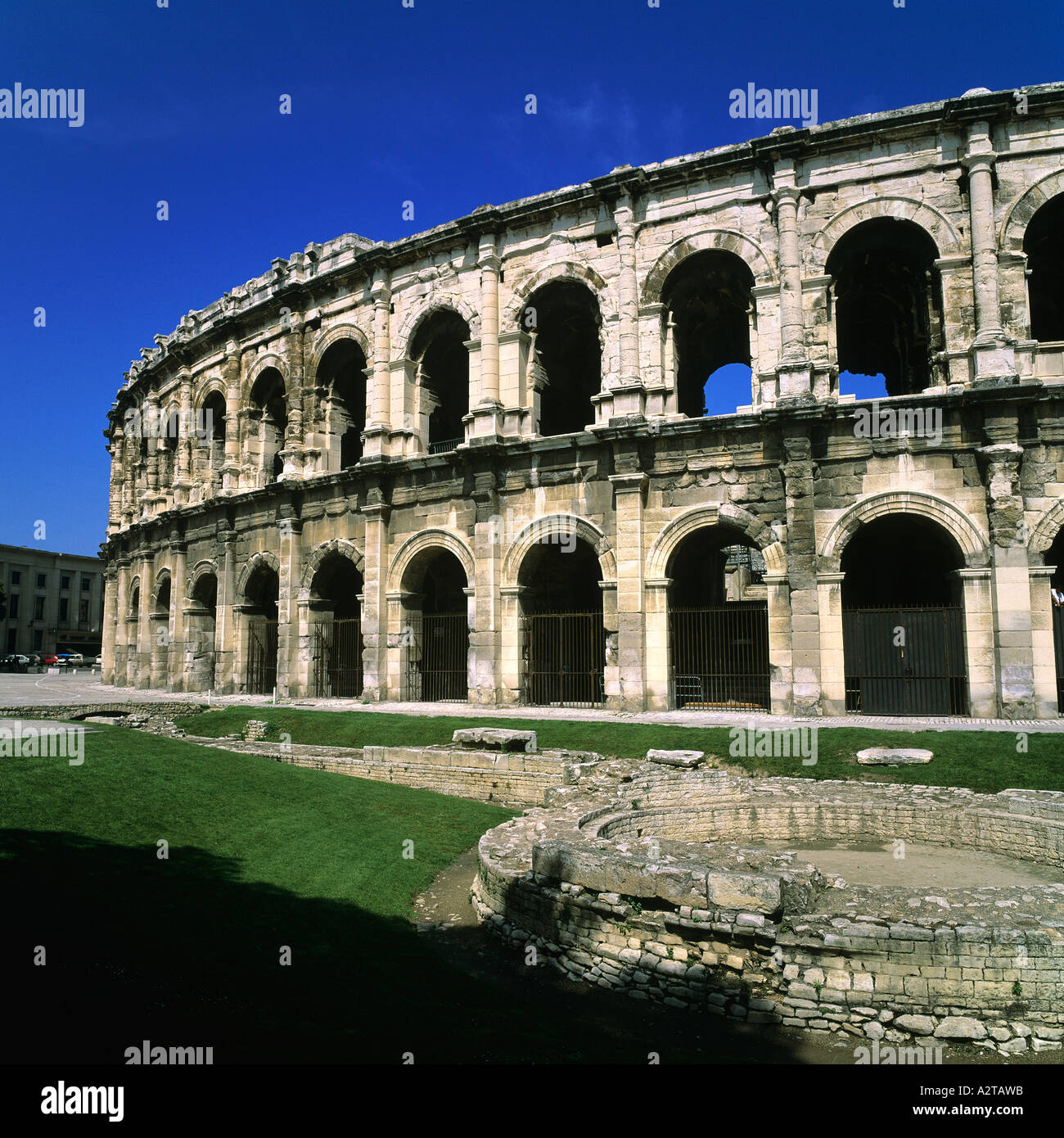 ARENA ROMANA ANFITEATRO NIMES PROVENZA FRANCIA Foto Stock