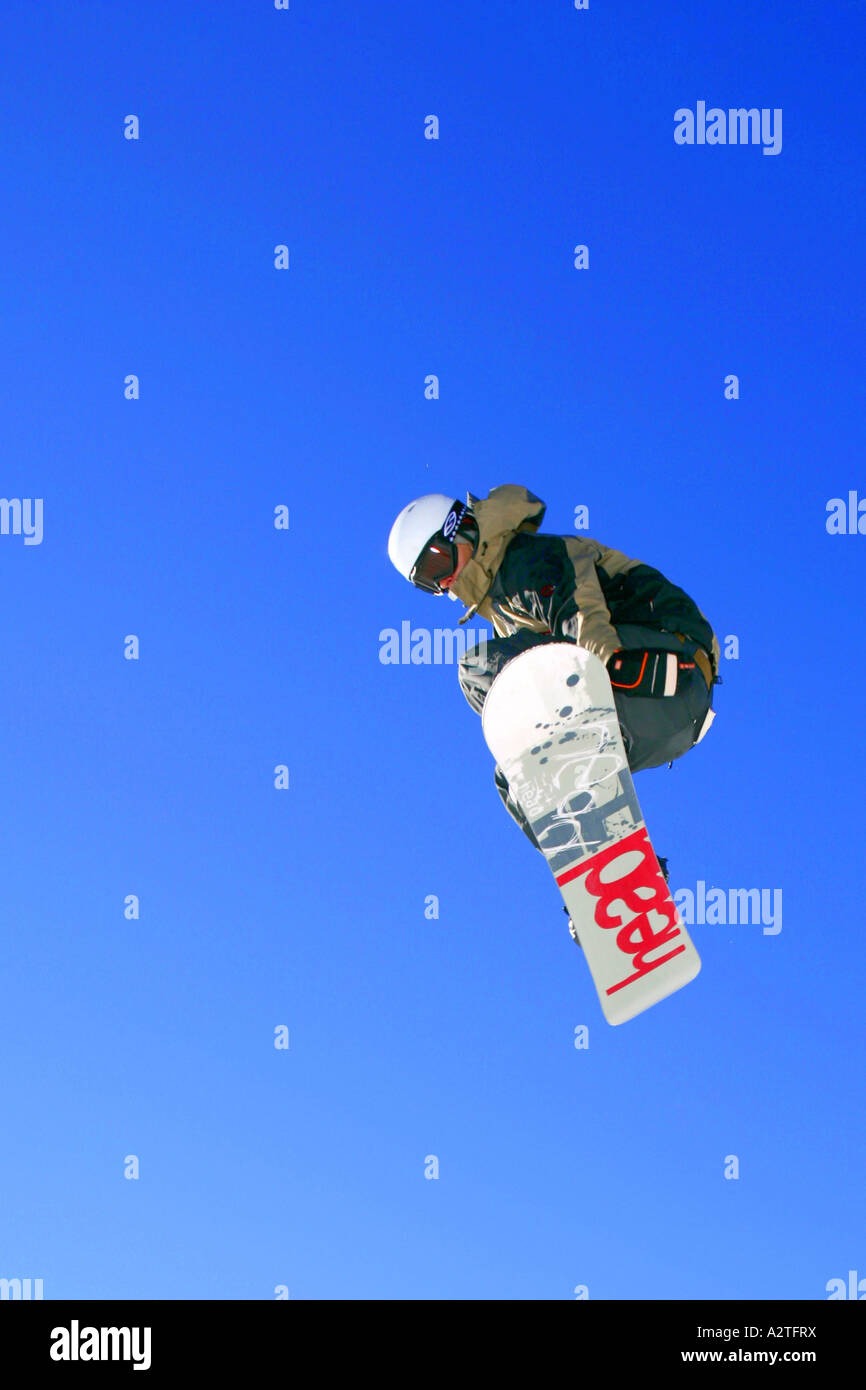 Flying snowboarder, Austria, Alpi Foto Stock