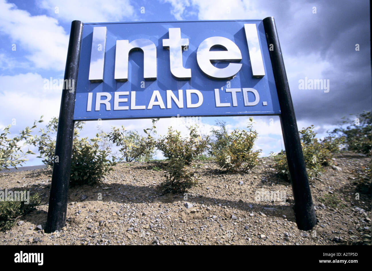 Seguire le indicazioni per Intel Ireland Ltd nella contea di Kildare 1997 Foto Stock