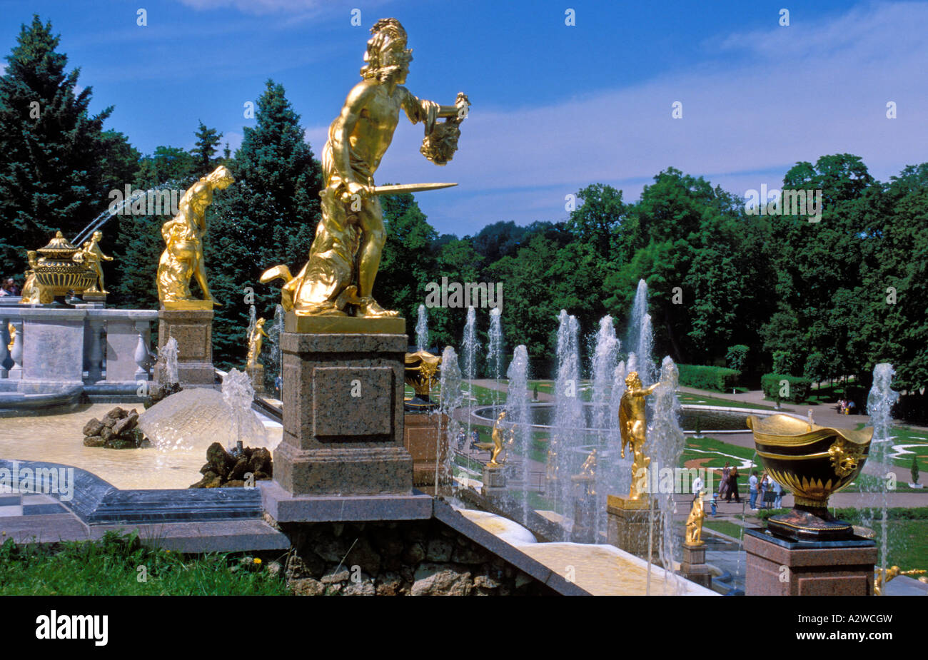 La Russia Peterhof e noto anche come Petrodvorets Grand Cascade Foto Stock