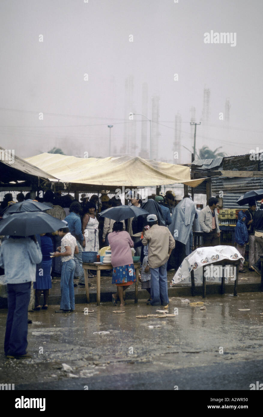 Mercato in un giorno di pioggia il Messico Foto Stock