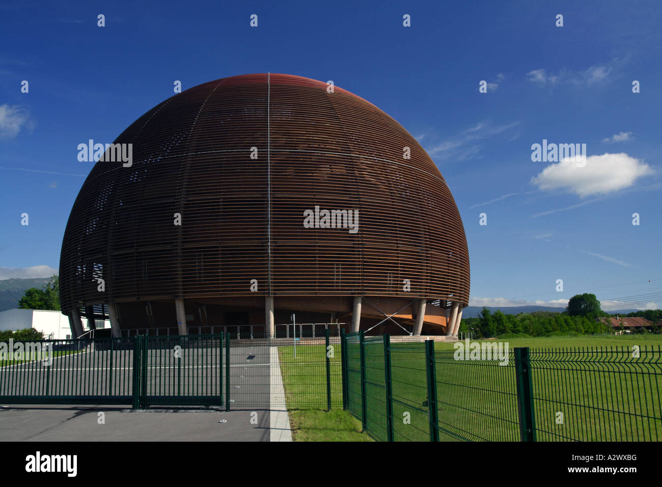 Il CERN Globo della scienza e dell'innovazione, Ginevra, Svizzera Foto Stock