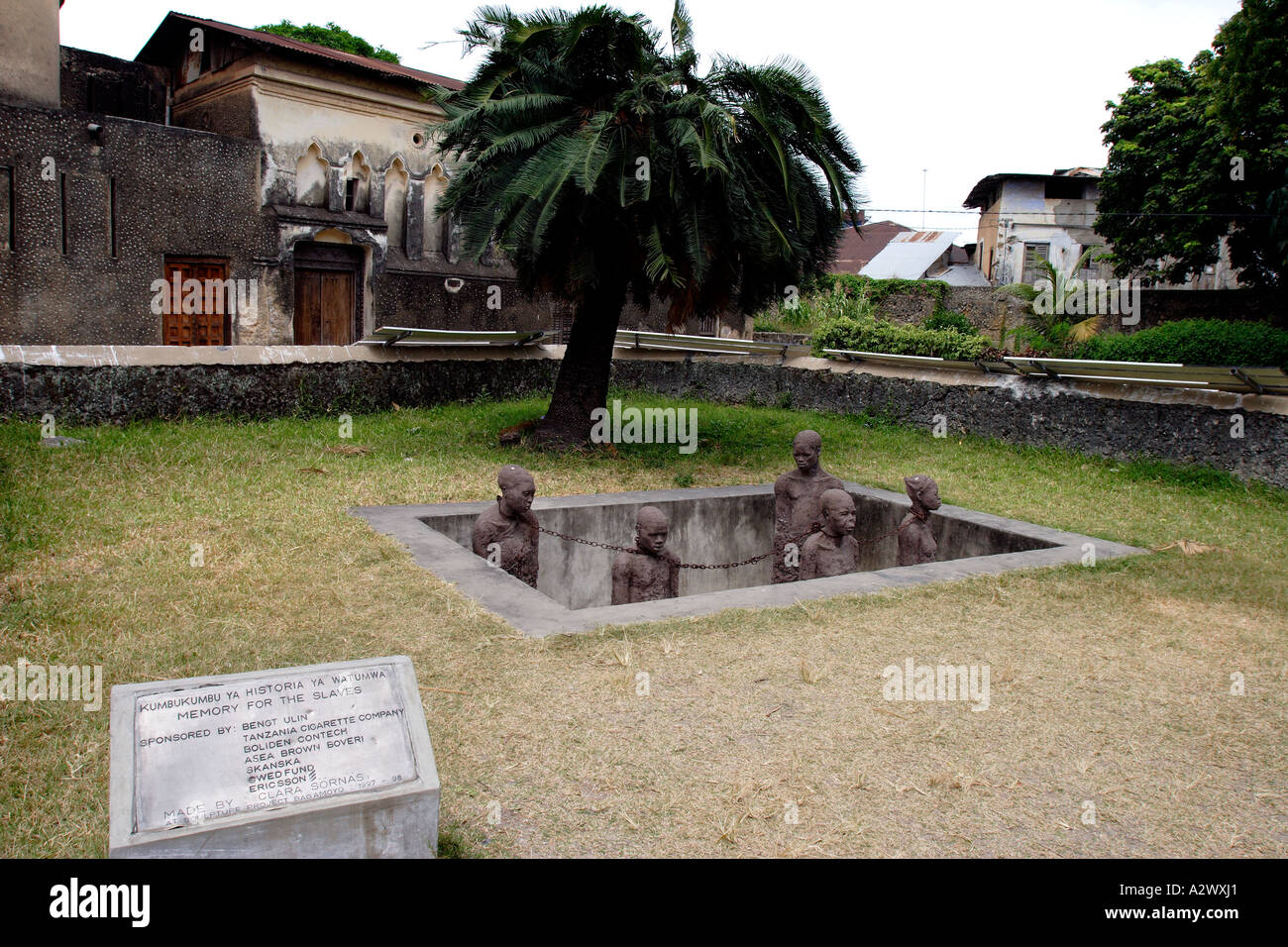 Africa Tanzania isola di Zanzibar Stonetown schiavitù monumento costruito sul sito di un antico mercato di schiavi Foto Stock