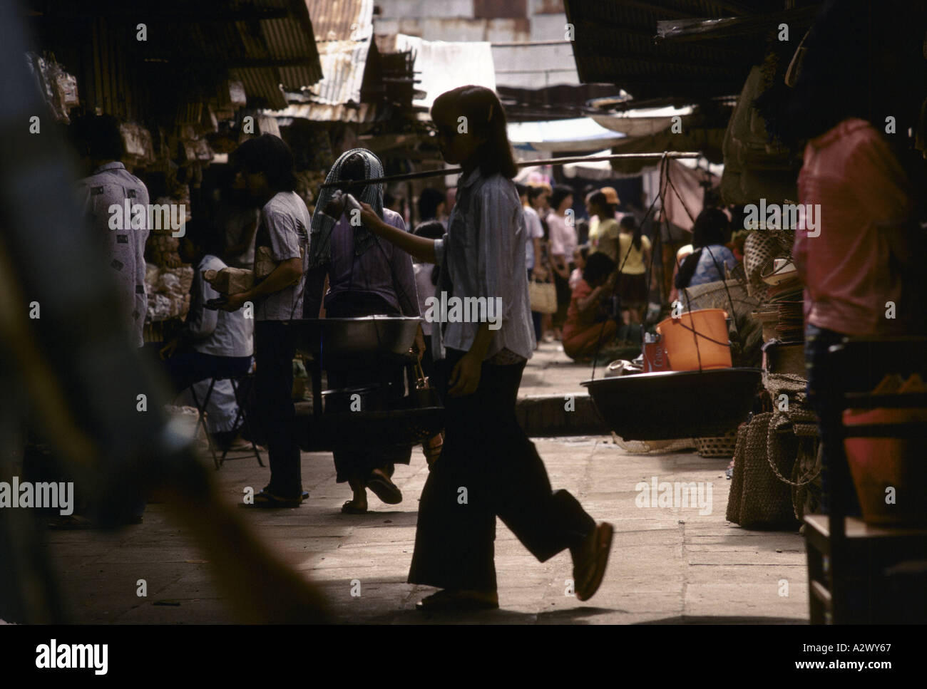 Strada del mercato di Phnom Penh Foto Stock
