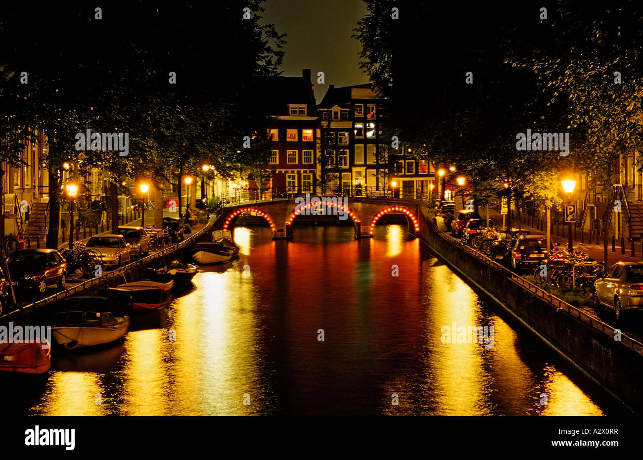 Keizersgracht durante la notte i Paesi Bassi Olanda Amsterdam Foto Stock