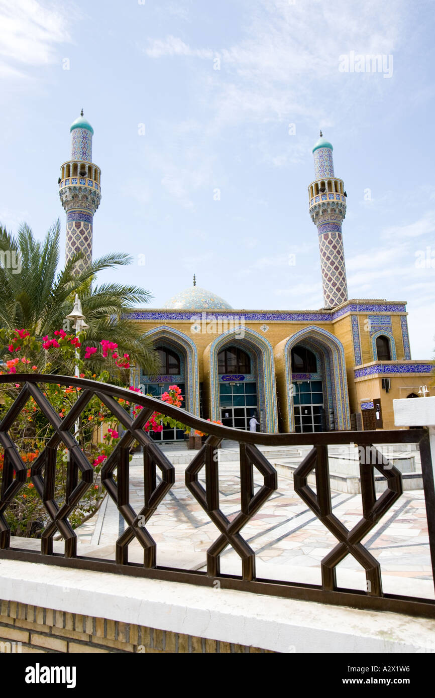 La facciata della moschea iraniana, Al Wasl Road, Dubai, UAE Foto Stock