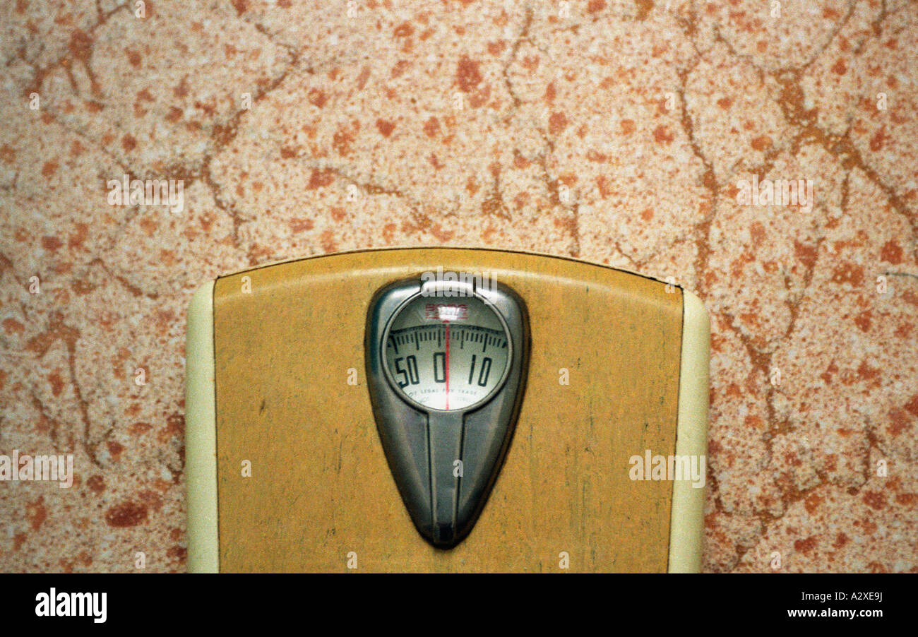 Scala da 1950 s sul pavimento di linoleum Foto Stock